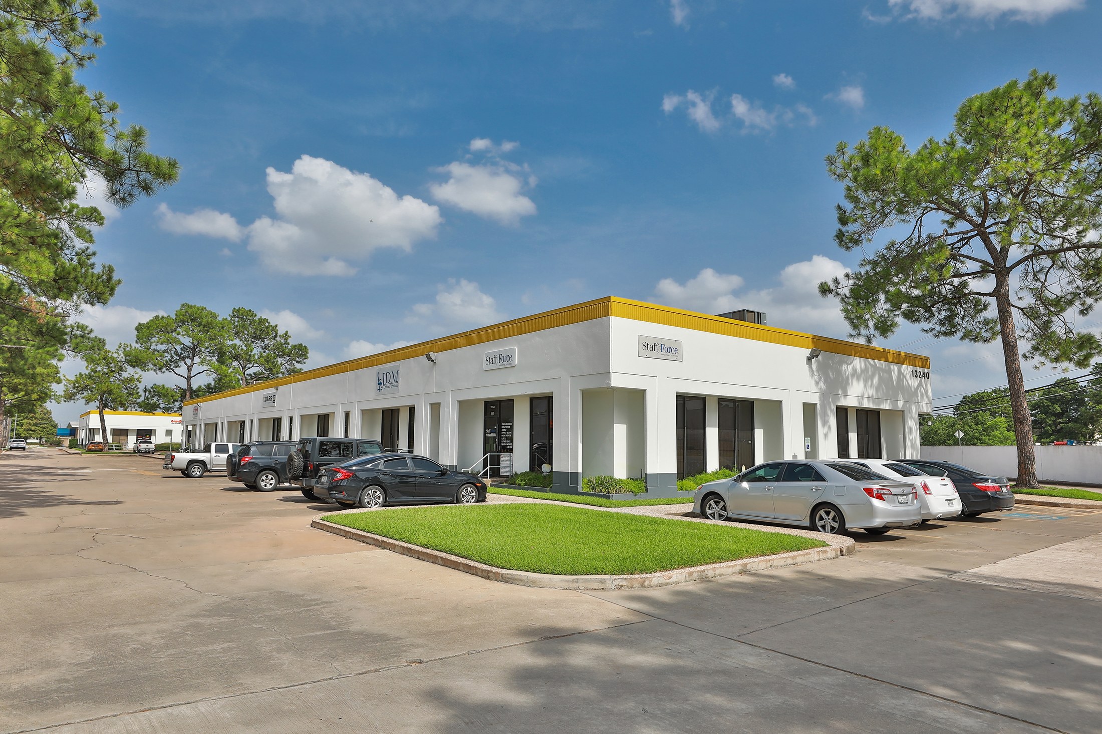Pineway commercial property